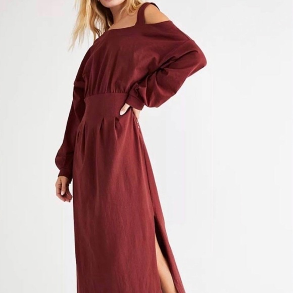Free People Dresses & Skirts - Free people asymmetric long dress side open long sleeve XS but fits a Small